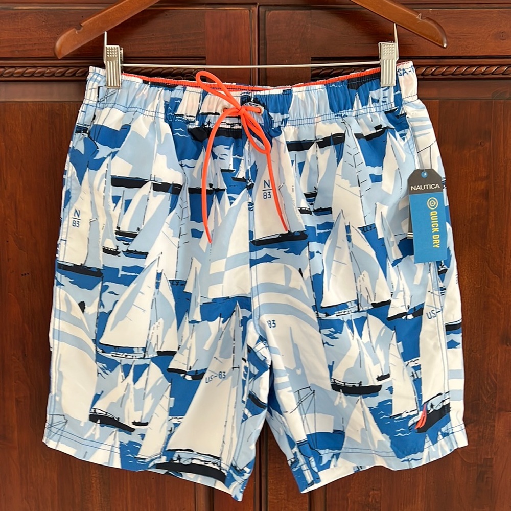NWT Nautica Men’s Swim Trunks Size M